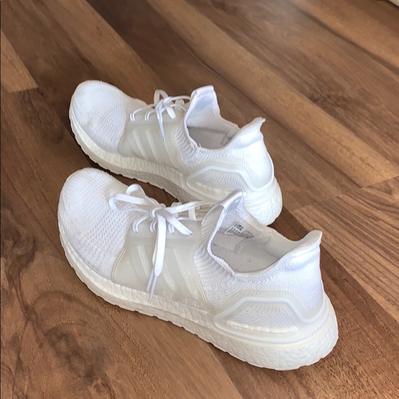 Adidas ultraboost 19 running shoes - Picture 2 of 11